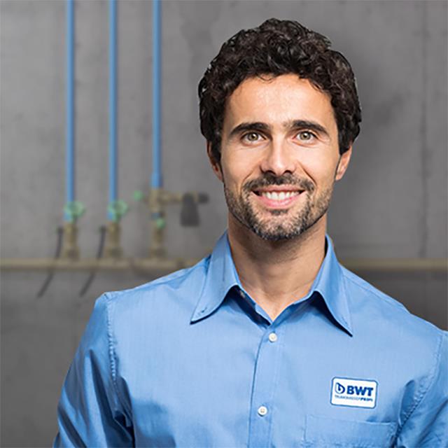 Installer in front of BWT products