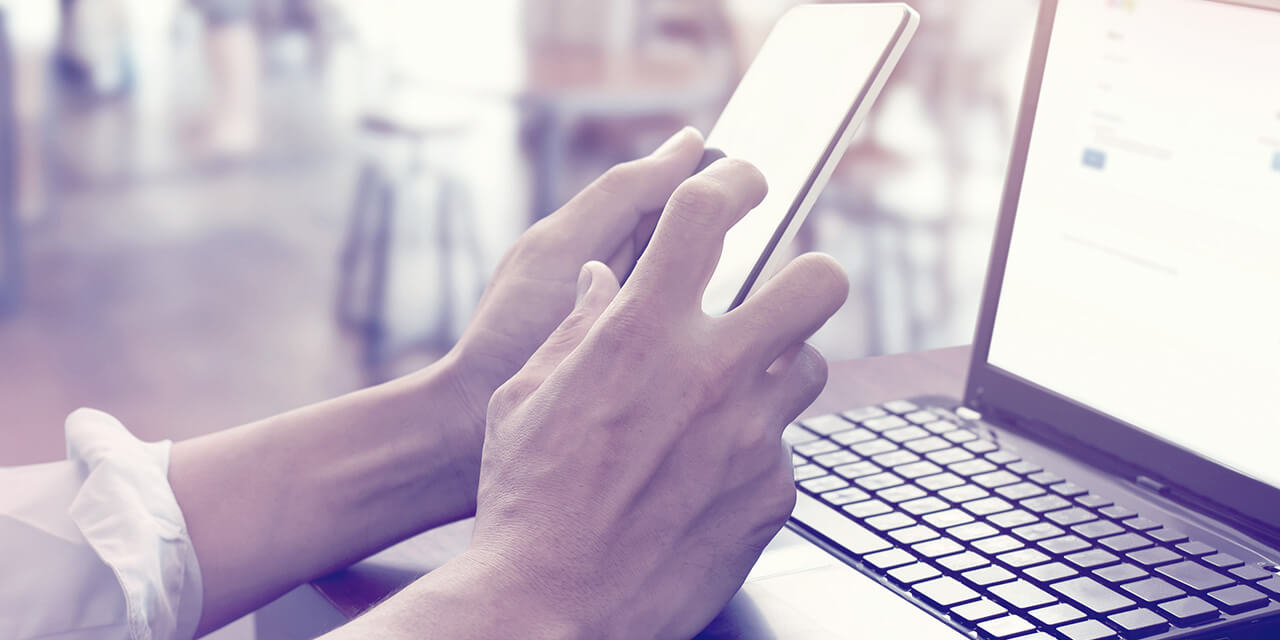 Piscine sur les toits dans les Alpes