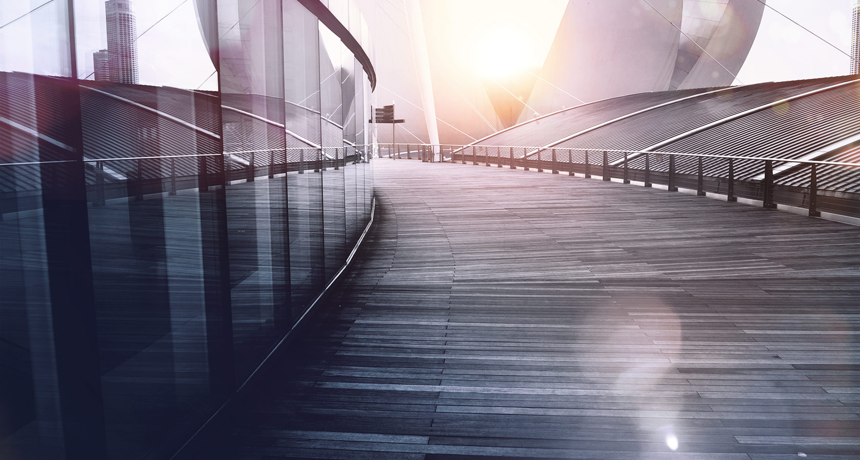 Immeuble de bureaux au coucher du soleil