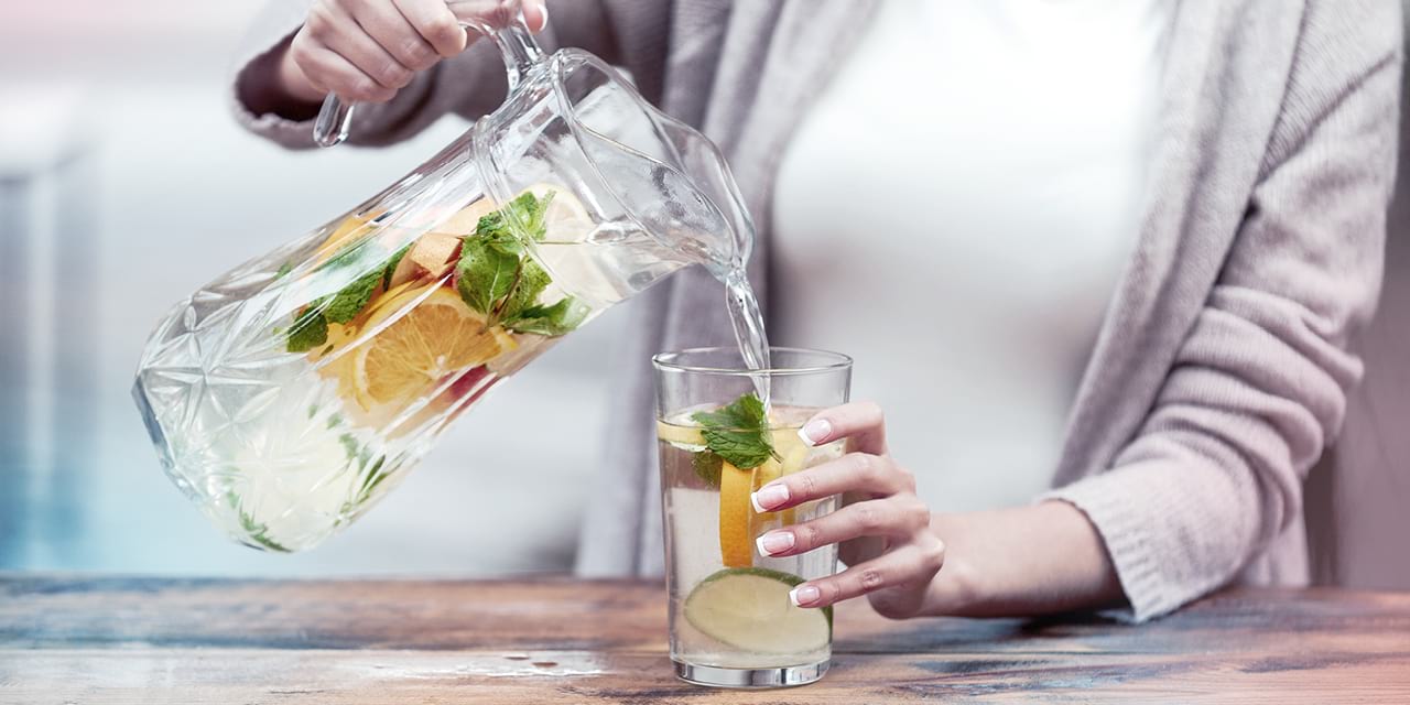 Wasser mit Früchten